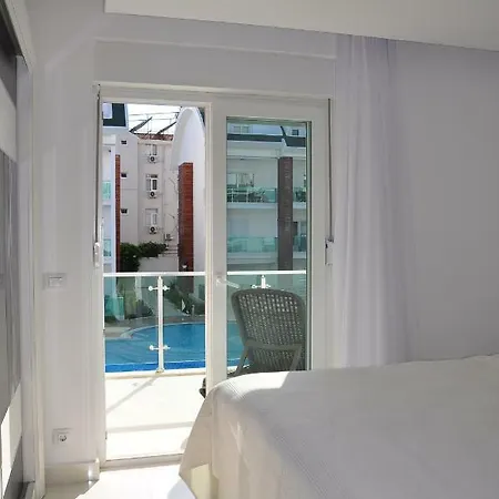 Gardenia Apartment Side